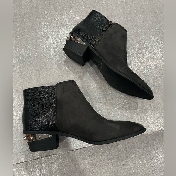 [8.5] Circus By Sam Edelman Boots WMN Holt Ankle Booties Heels Black Leather - Picture 1 of 7